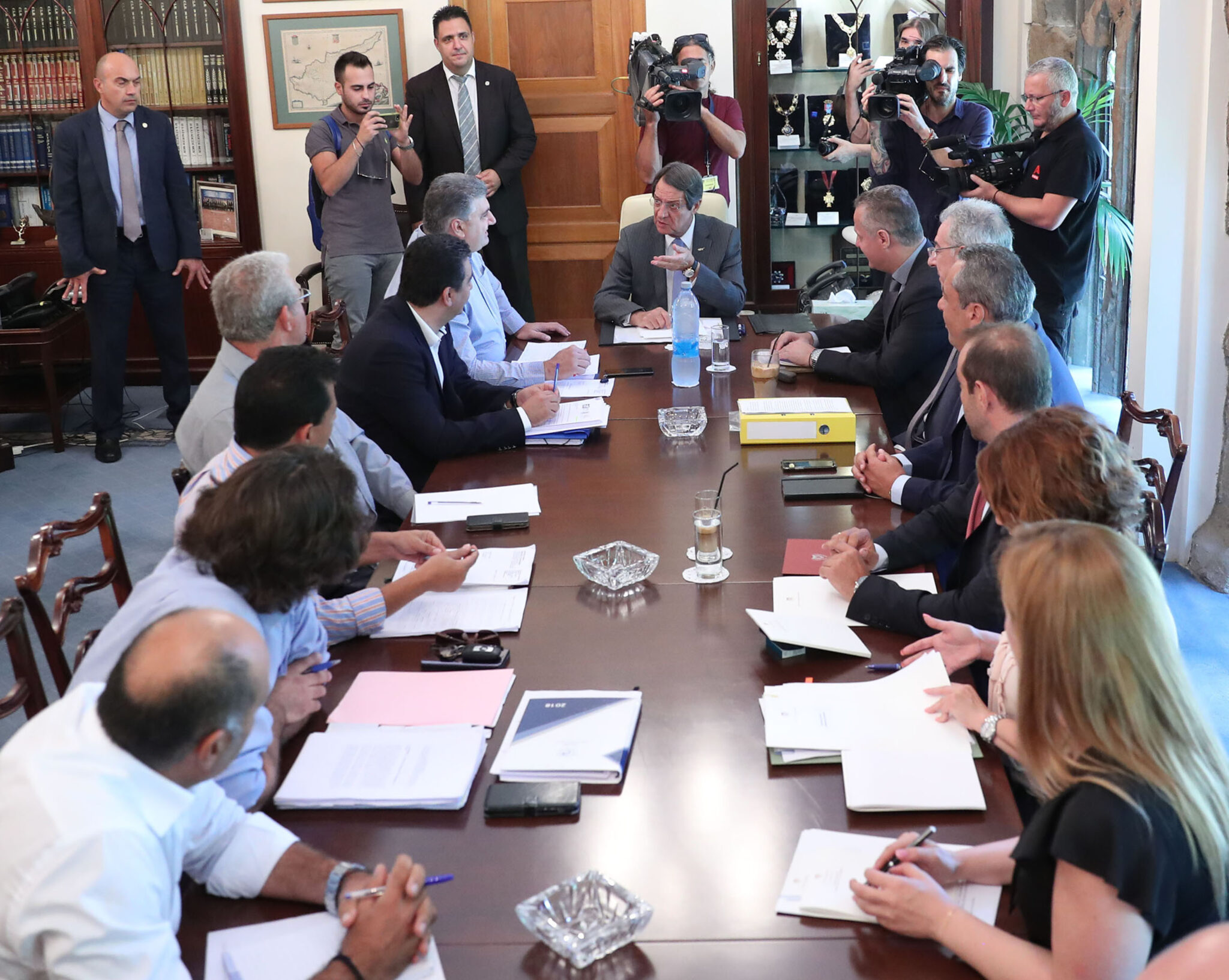 Ύστατη έκκληση της Κυβέρνησης στους εκπαιδευτικούς