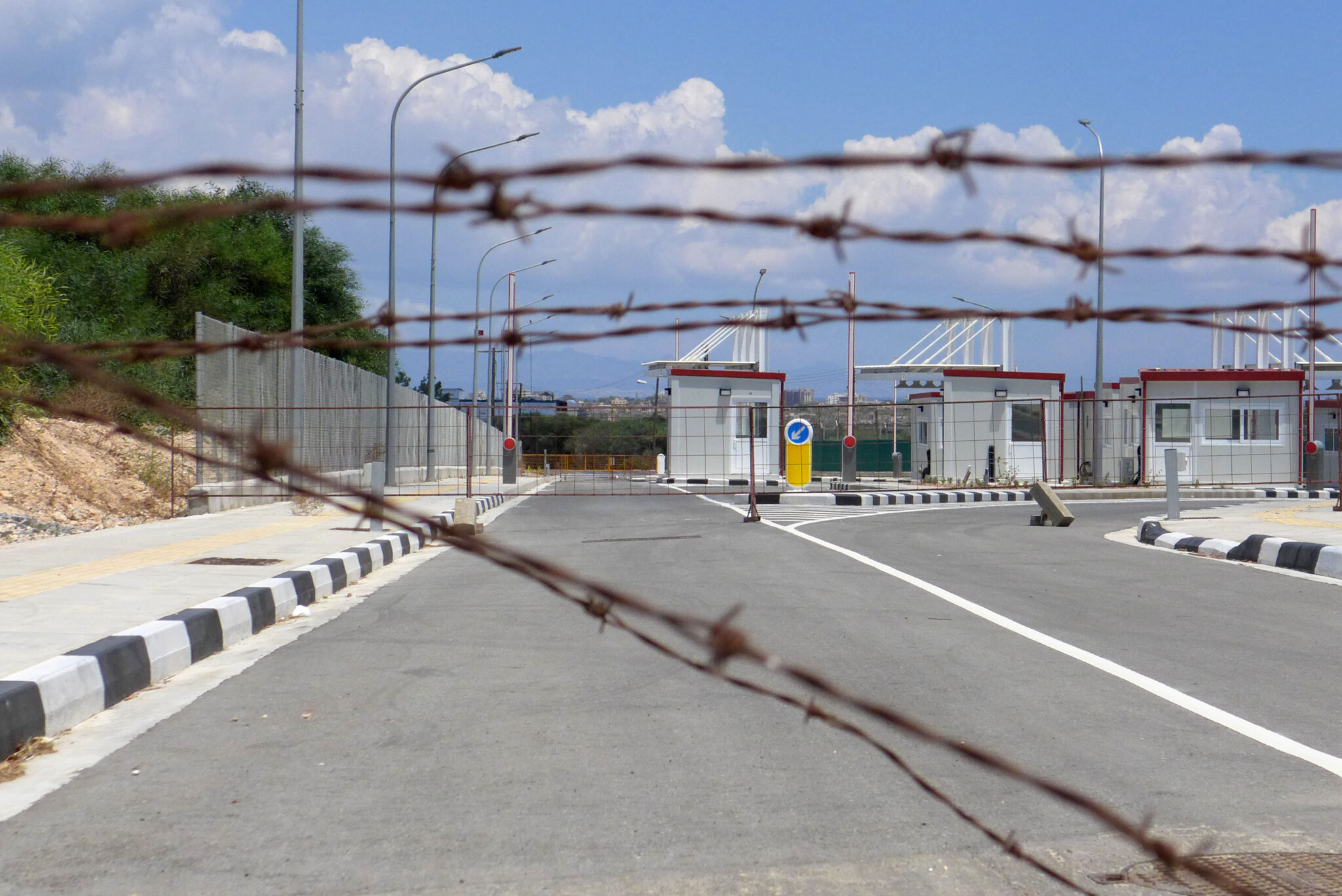 "Ορφανά" τα κατασκευαστικά έργα για διάνοιξη του οδοφράγματος Δερύνειας