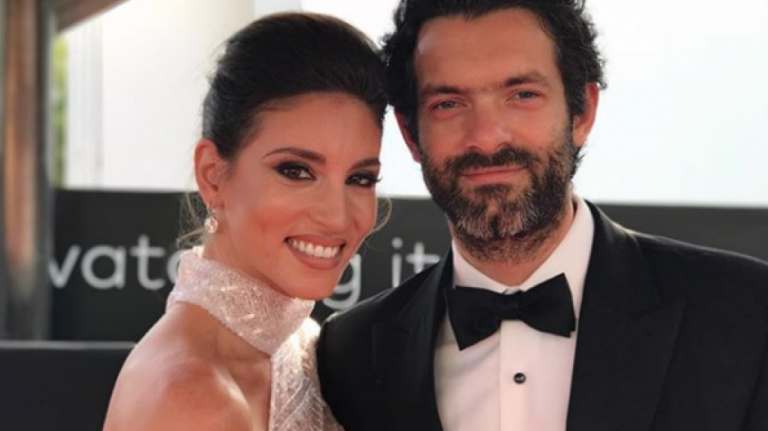 H Αθηνά Οικονομάκου ξανά… παντρεύεται! Δείτε το υπέροχο προσκλητήριο (ΦΩΤΟ)