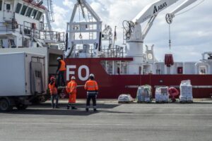 Απεργία στο λιμάνι Λεμεσού για την απουσία… καντίνας