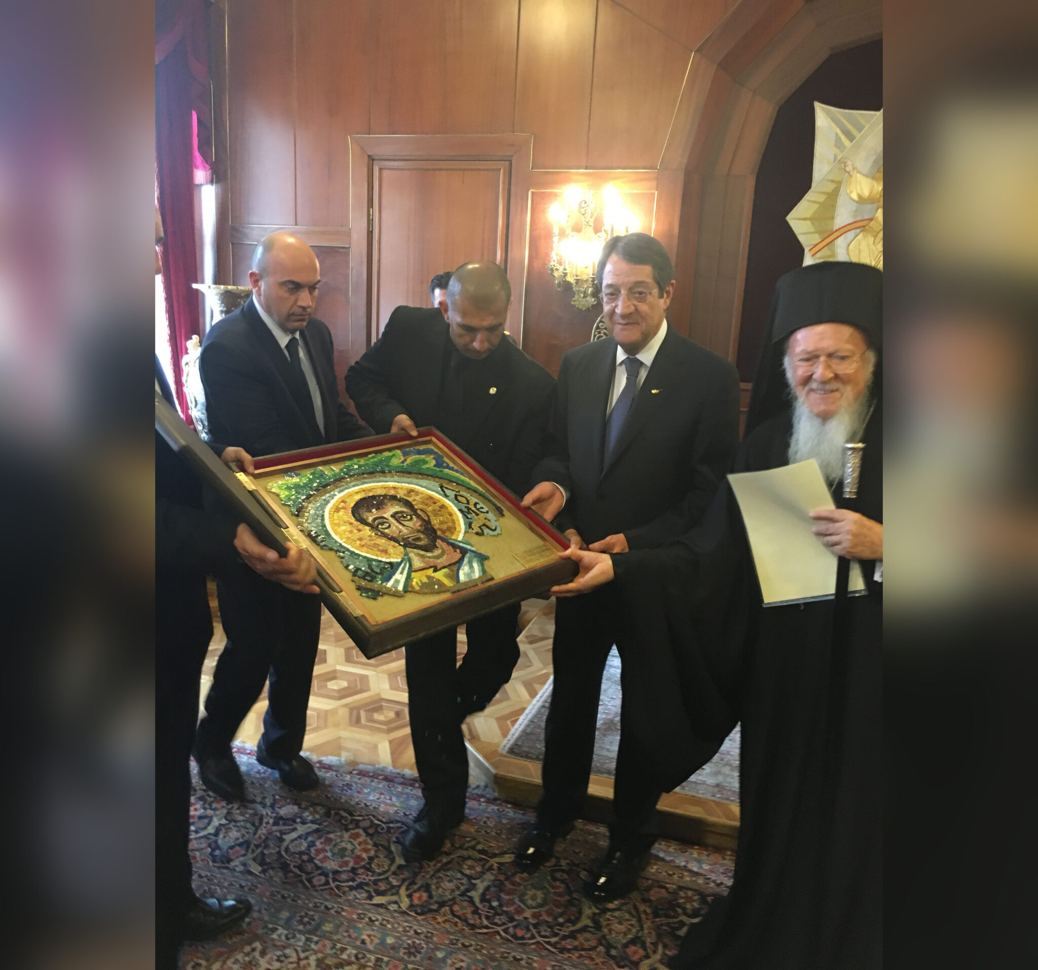 Φιλοφρονητικού περιεχομένου η επιστολή ΠτΔ στον Οικουμενικό Πατριάρχη (ΦΩΤΟ)