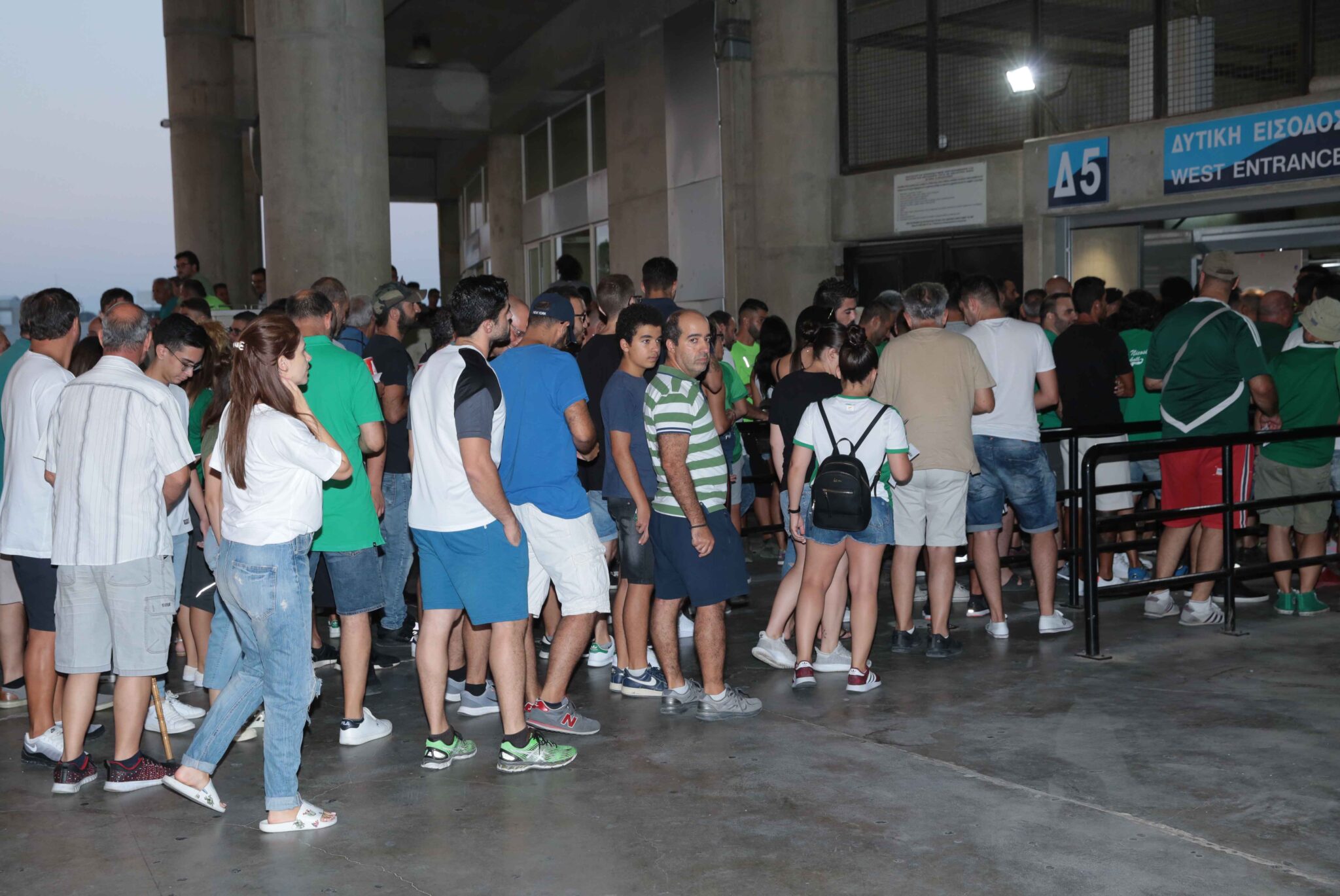 Με το «αριστερό» η πρεμιέρα της κάρτας φιλάθλου (ΒΙΝΤΕΟ)