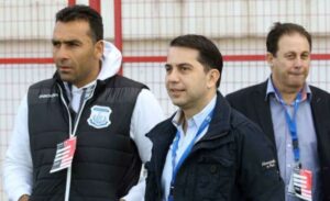 Κάλεσμα στον κόσμο και ξεκάθαρα μηνύματα για το γηπεδικό