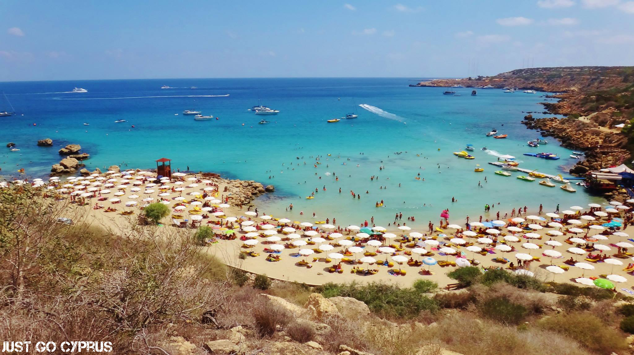 Εντοπίστηκε άνδρας να επιπλέει χωρίς αισθήσεις στο Κόννο