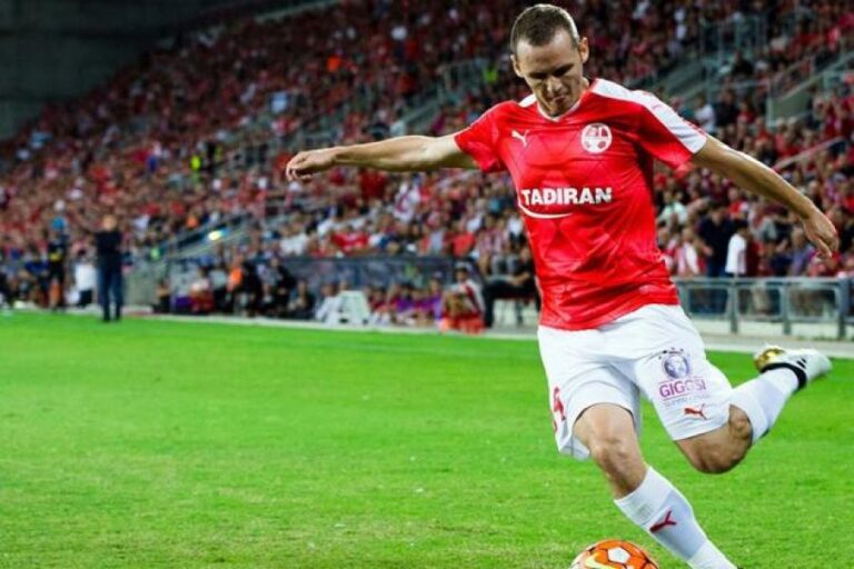 Έρχεται και ο Κόρχουτ για να ολοκληρώσει τις κινήσεις από το «πάνω ράφι»