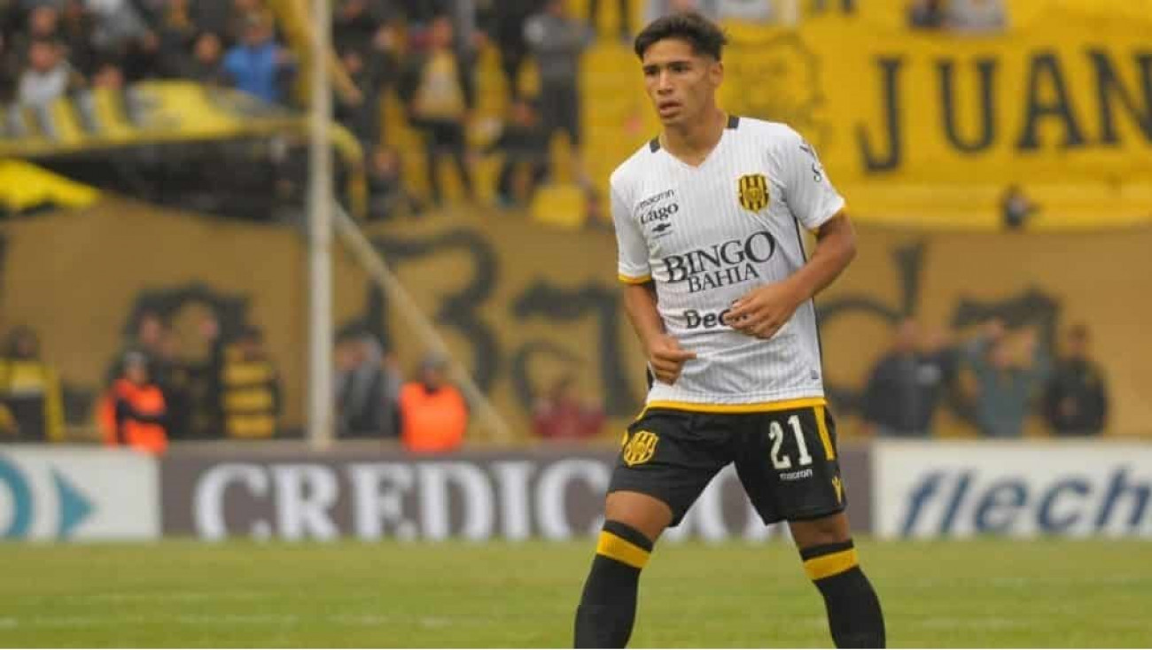 Μπορεί η ΑΕΚ να βρίσκεται στην Σλοβακία, όμως ανακοίνωσε ποδοσφαιριστή