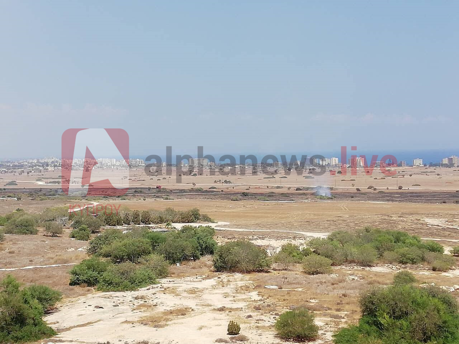 Υπό έλεγχο η πυρκαγιά στη νεκρή ζώνη στην Αμμόχωστο (ΦΩΤΟ)