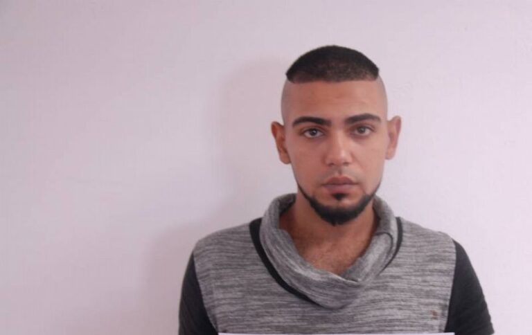 Καταζητείται 19χρονος Σύρος για διάρρηξη, κλοπή και εμπρησμό (ΦΩΤΟ)