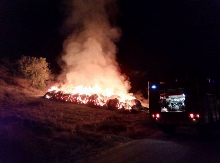 Πονοκέφαλος για την Πυροσβεστική η δράση πυρομανή στην επαρχία Λάρνακας (ΦΩΤΟ)