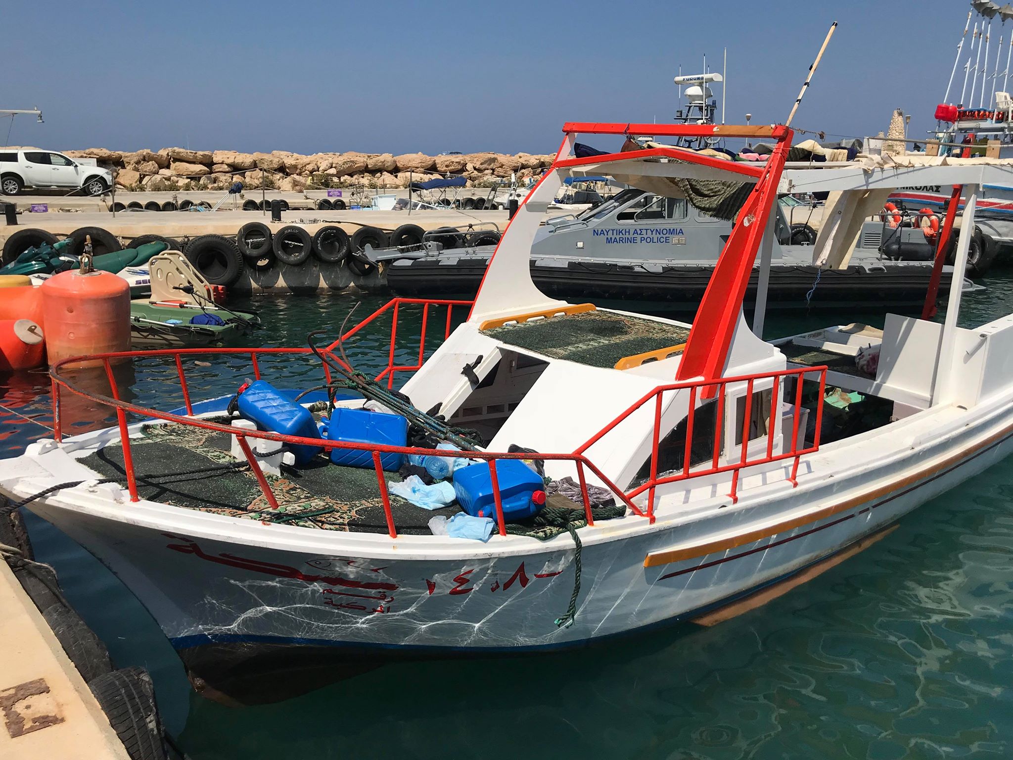 Κύματα μεταναστών φτάνουν στην Κύπρο τις τελευταίες ώρες (ΒΙΝΤΕΟ)