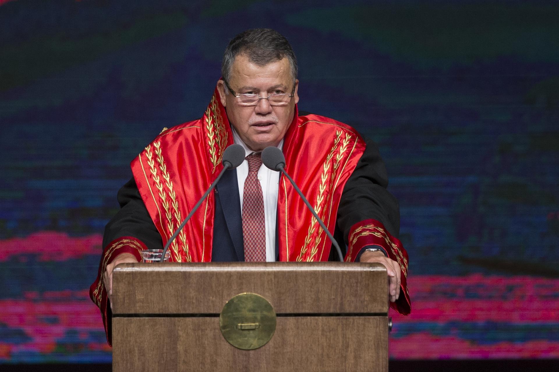 Μόνο τα δικαστήρια μπορούν να ελευθερώσουν τον Πάστορα Μπράνσον