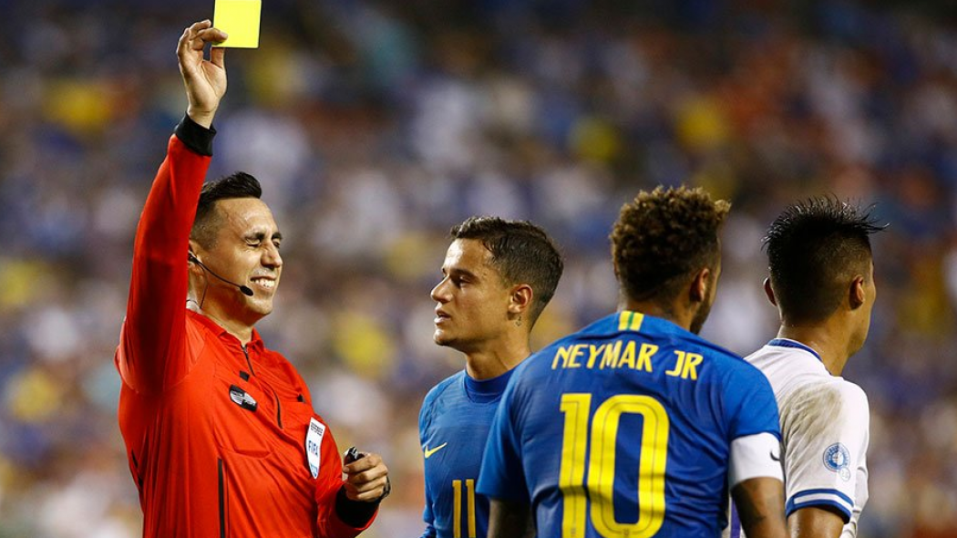 Νέα «επική» βουτιά από τον Νεϊμάρ σε αγώνα της Εθνικής Βραζιλίας (ΒΙΝΤΕΟ)