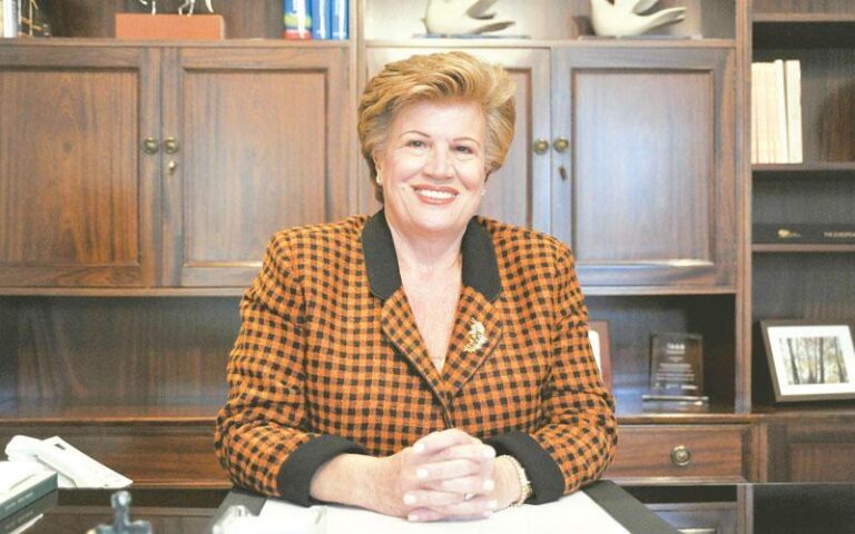 Το πάρτυ έκπληξη για την Άντρη Αναστασιάδη – Δείτε πόσα κεράκια έσβησε!(ΒΙΝΤΕΟ)