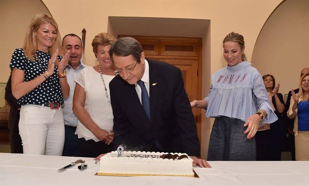 Πρόεδρος της Δημοκρατίας, ετών 72… (ΦΩΤΟ)