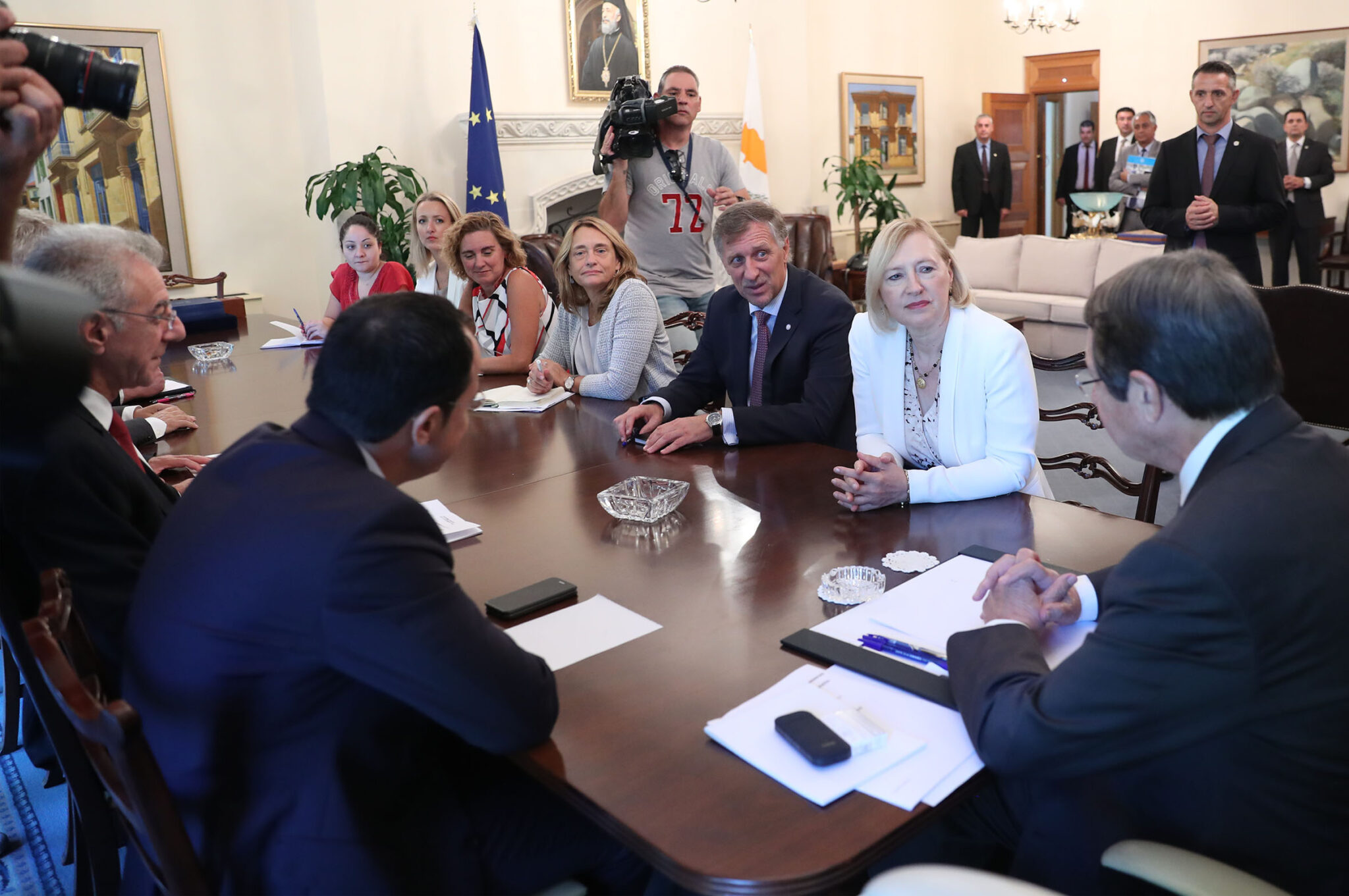 "Ο Γενικός Γραμματέας του ΟΗΕ προετοιμάζει την επανέναρξη των συνομιλιών"