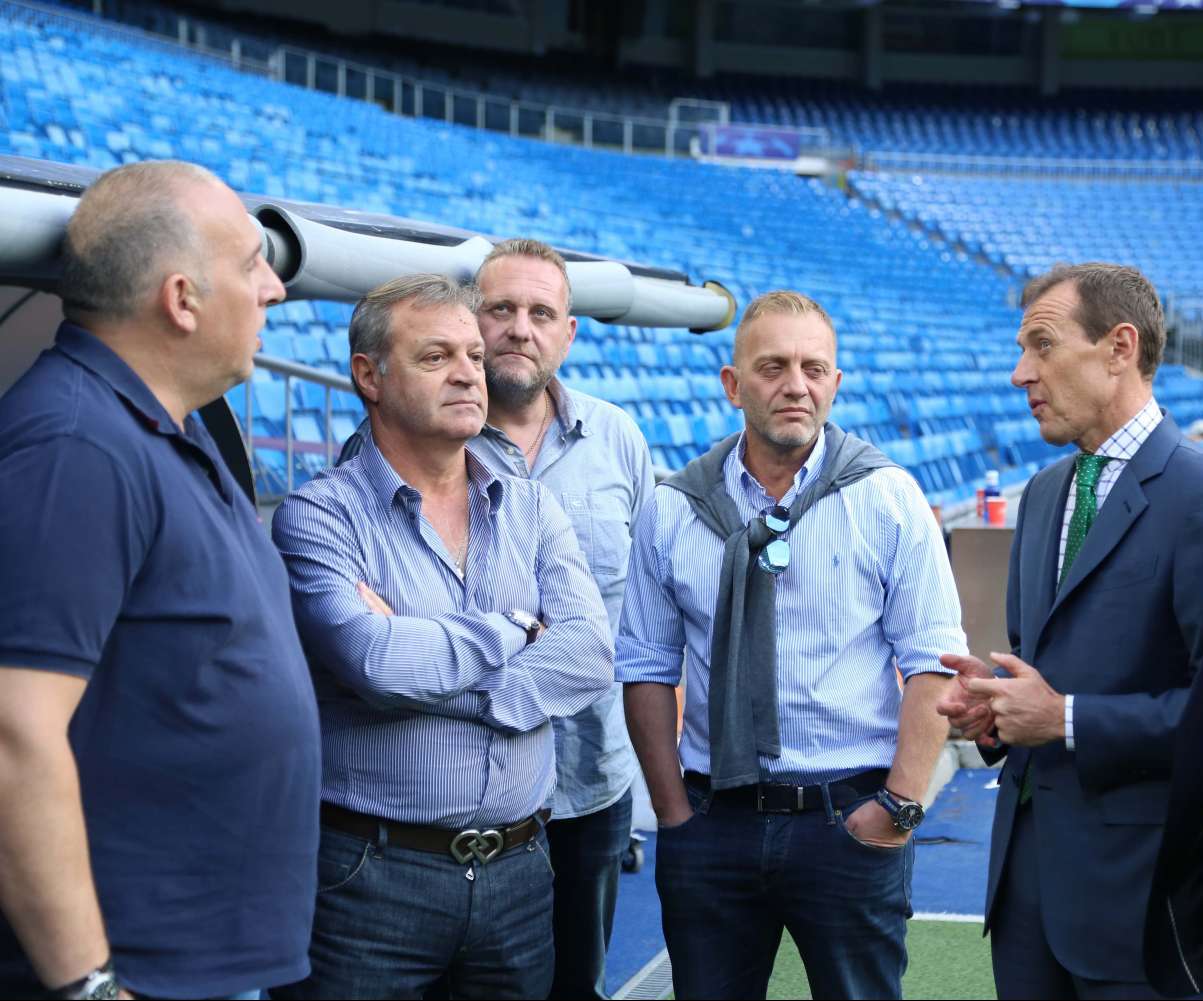 Στην Ελλάδα ψάχνει το νέο προπονητή του ο ΑΠΟΕΛ