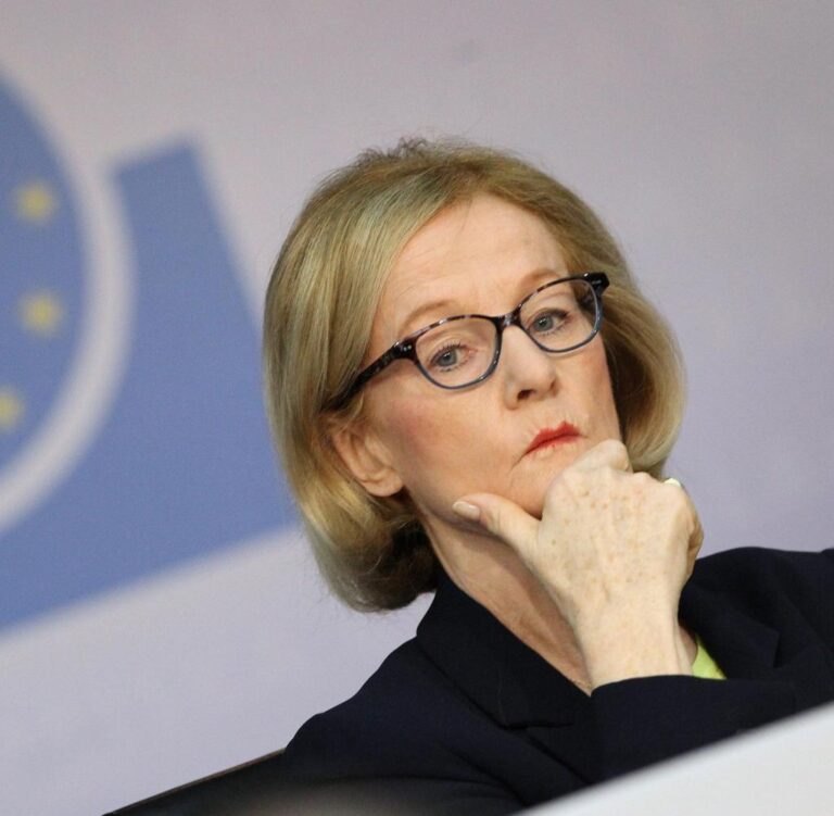 Γιατί είπε "όχι" η Νουί για να καταθέσει για το Συνεργατισμό (BINTEO)