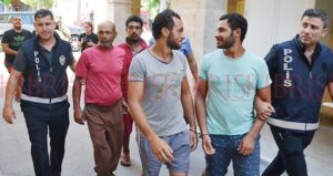 Με το καΐκι τους επέστρεψαν στις ελεύθερες περιοχές οι Αιγύπτιοι ψαράδες