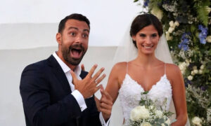 Χριστίνα Μπόμπα:Σχολίασαν αρνητικά το νυφικό της και τους "έβαλε στη θέση τους"