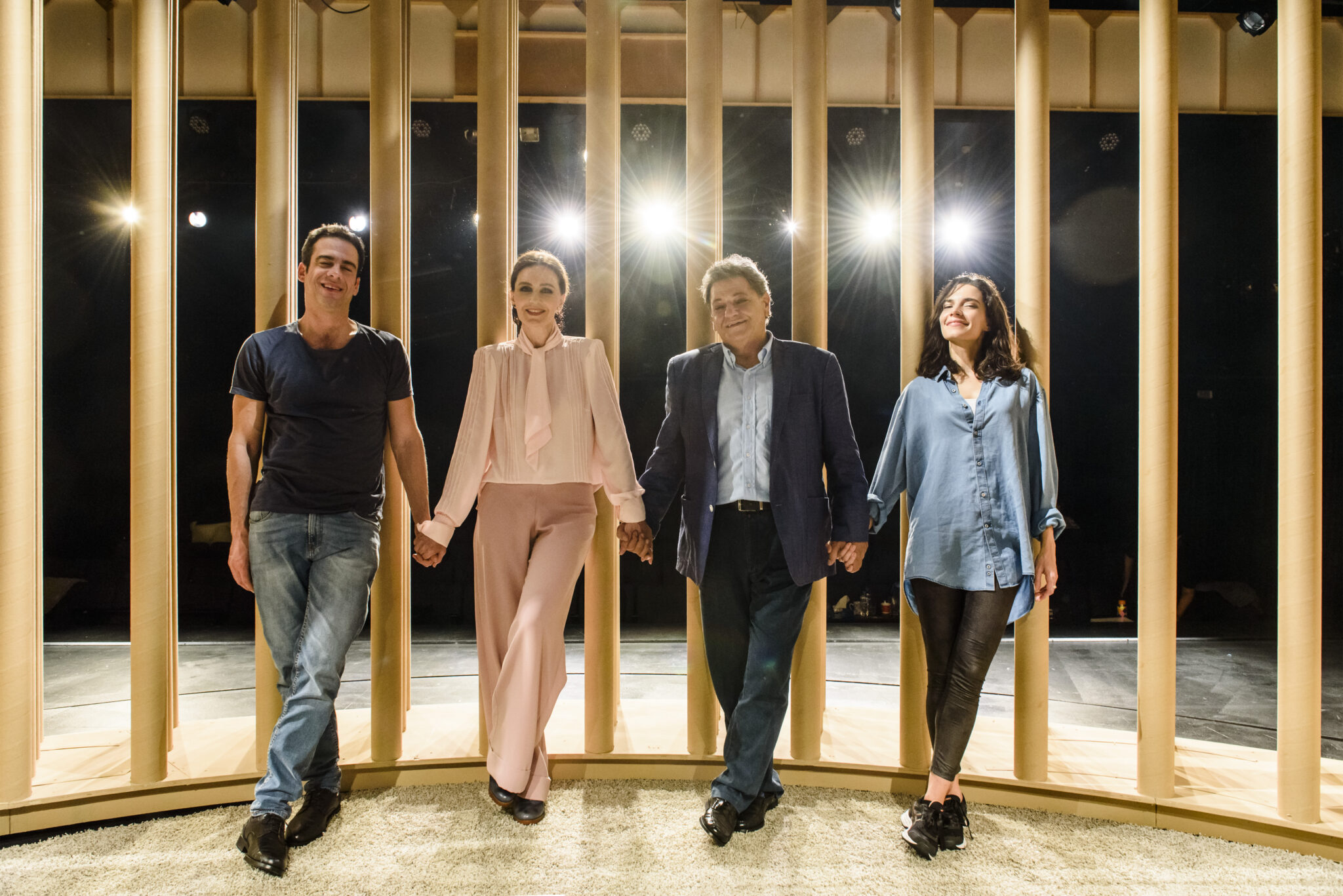 ΘΕΑΤΡΟ ΚΑΤΙΑ ΔΑΝΔΟΥΑΚΗ  «έξυπνα Μικρά ψέματα»του Joe DiPietro