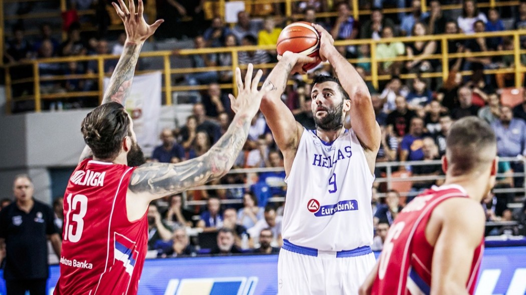 Η Ελλάδα νίκησε την Σερβίας και βρίσκεται μια «ανάσα» από το Παγκόσμιο κύπελλο