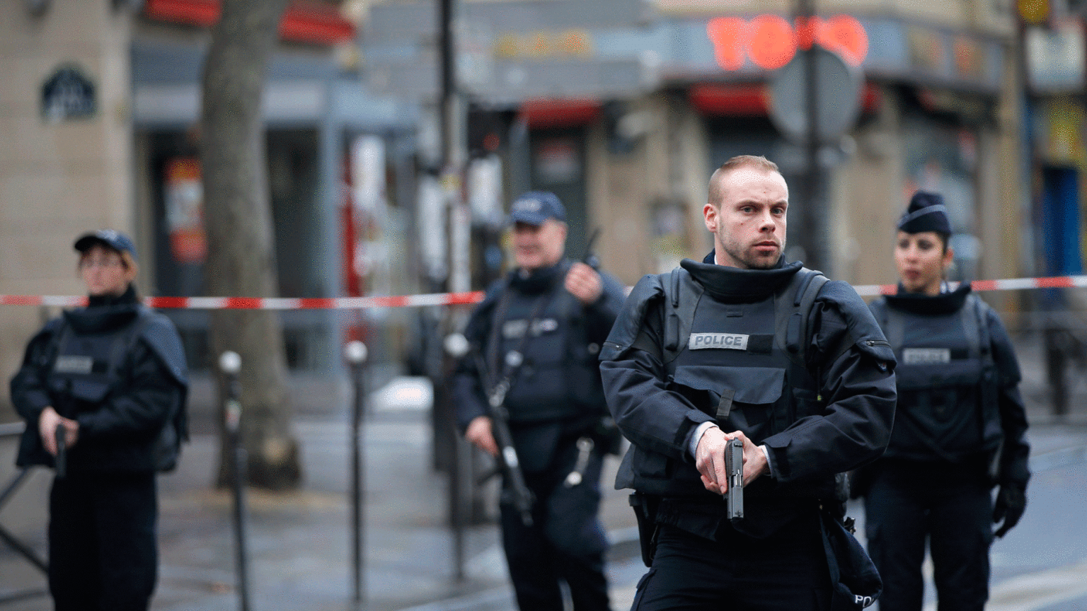 Ξύπνησε ο τρόμος στο Παρίσι