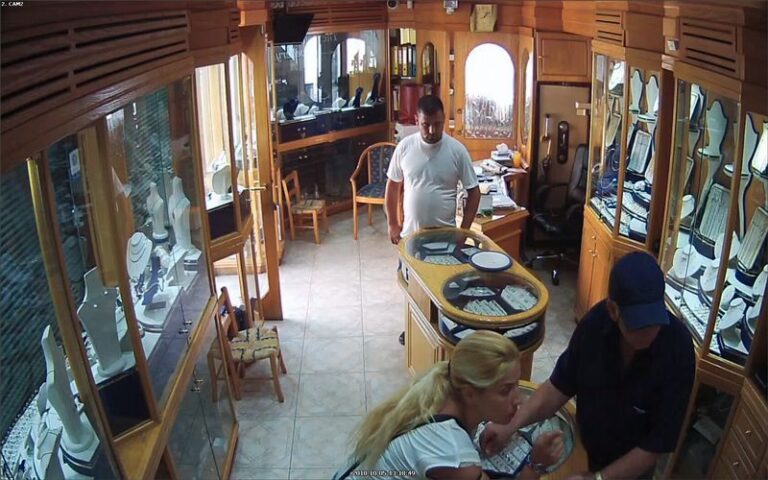 Αυτοί είναι οι δράστες που "ξάφρισαν" χρυσοχοείο στην Πάφο (ΦΩΤΟ)