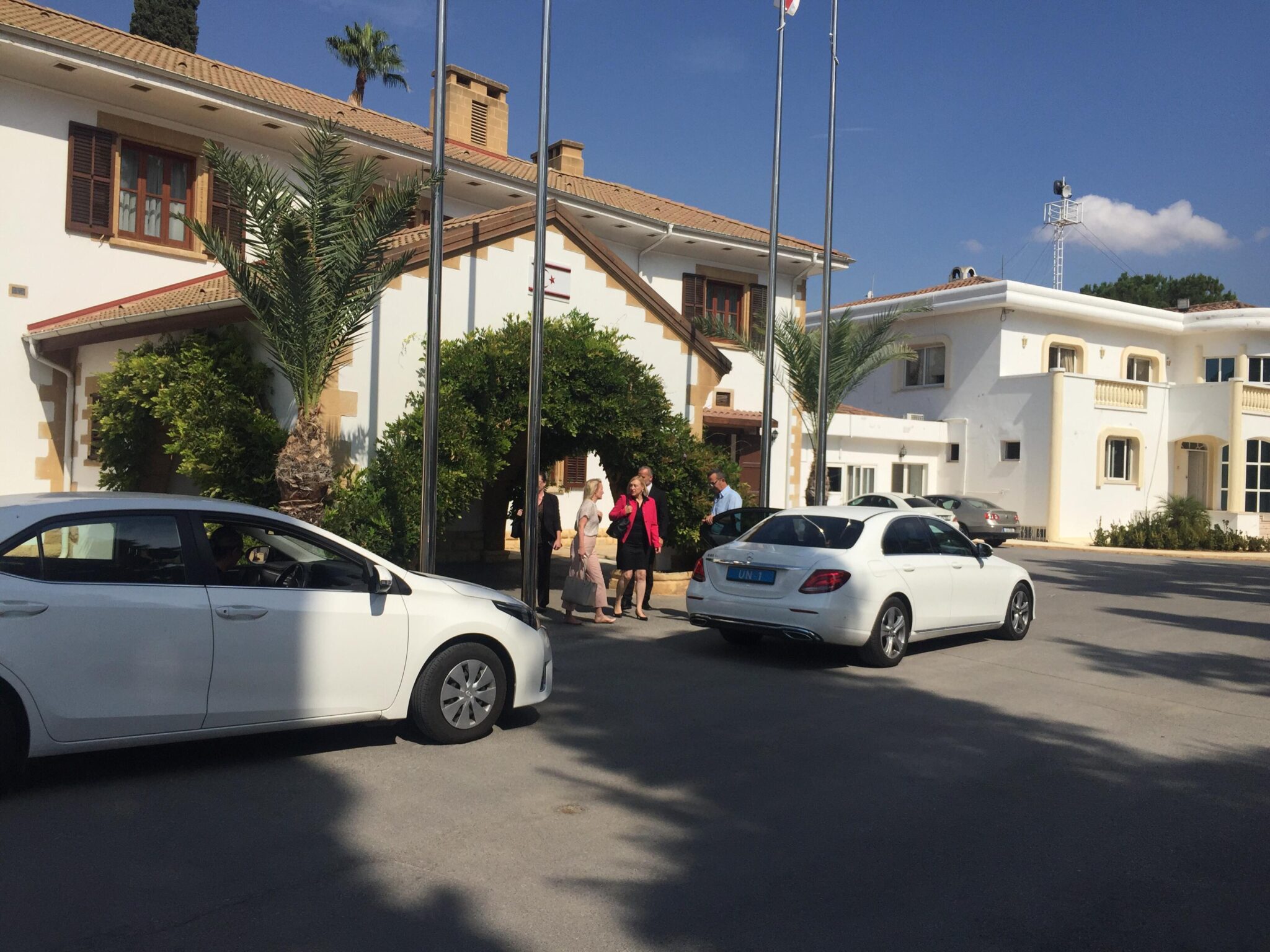 Ολοκληρώθηκε η συνάντηση Σπέχαρ-Ακιντζί χωρίς δηλώσεις (ΒΙΝΤΕΟ)