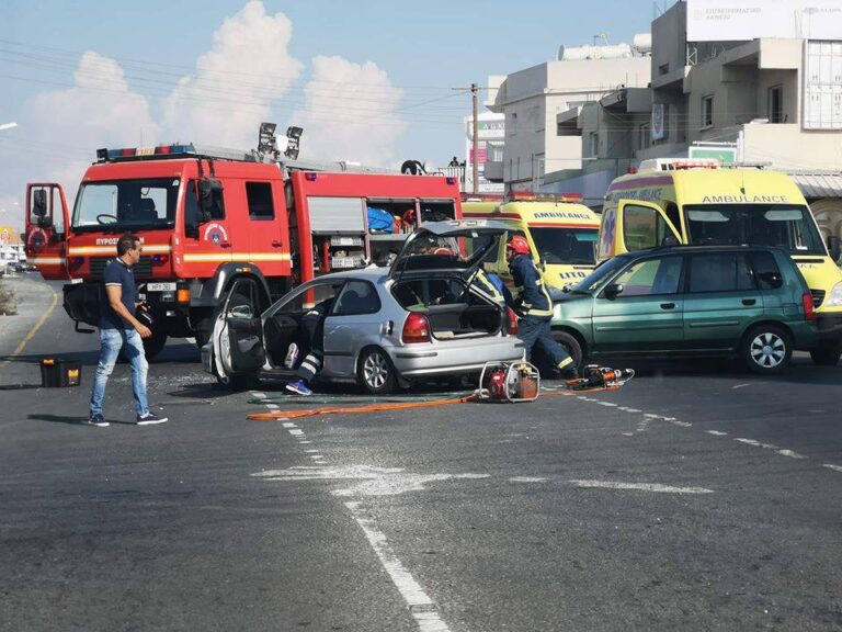 Παραλίμνι: Επιχείρηση για απεγκλωβισμό οδηγών στη λεωφόρο 1ης Απριλίου (ΦΩΤΟ)