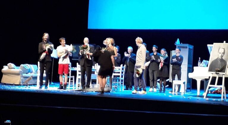 Θερμά υποδέχτηκε το κυπριακό κοινό την όπερα η "Αρκούδα" (ΒΙΝΤΕΟ)