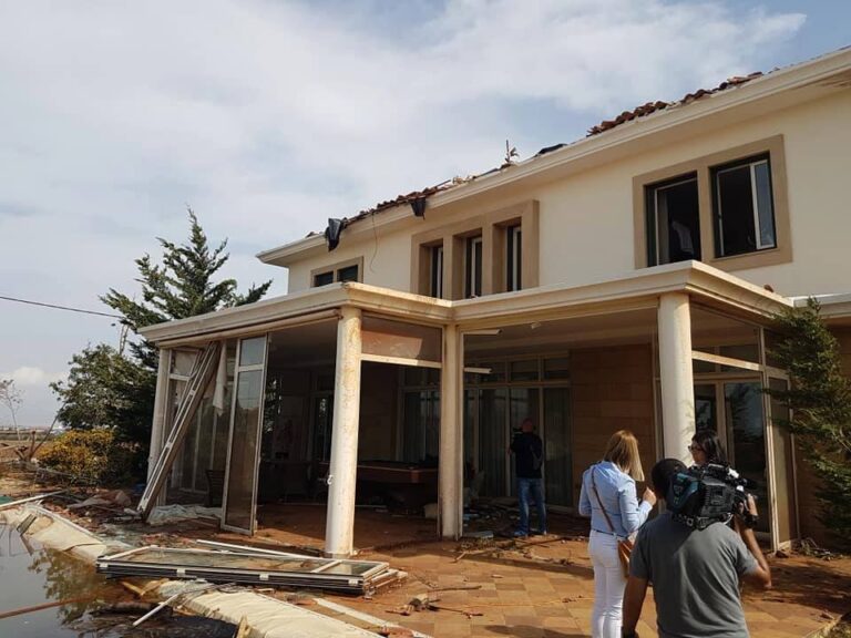 Μάχη με το χρόνο δίνουν οι κάτοικοι στους Αγίους Τριμιθιάς (ΒΙΝΤΕΟ)