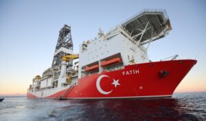 Καθ' οδόν για τον στόχο "Αλάνια 1" το πλωτό γεωτρύπανο "Πορθητής" (ΧΑΡΤΗΣ)