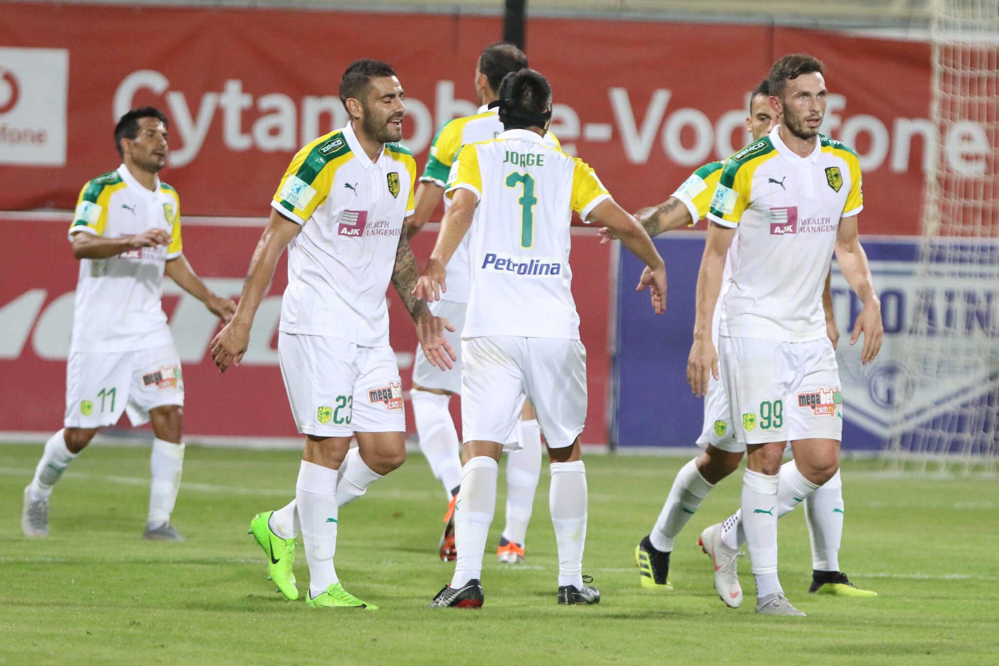 Νίκησε και συνεχίζει σε τροχιά τίτλου η ΑΕΚ