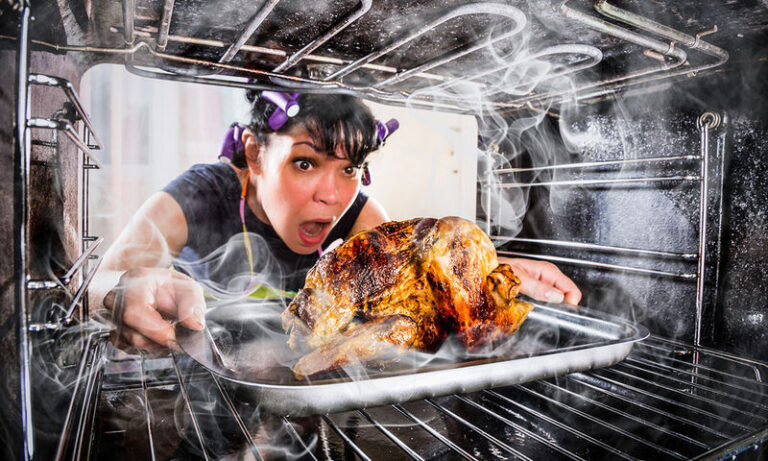 Γιατί δεν κάνει να τρώμε καμμένο φαγητό;