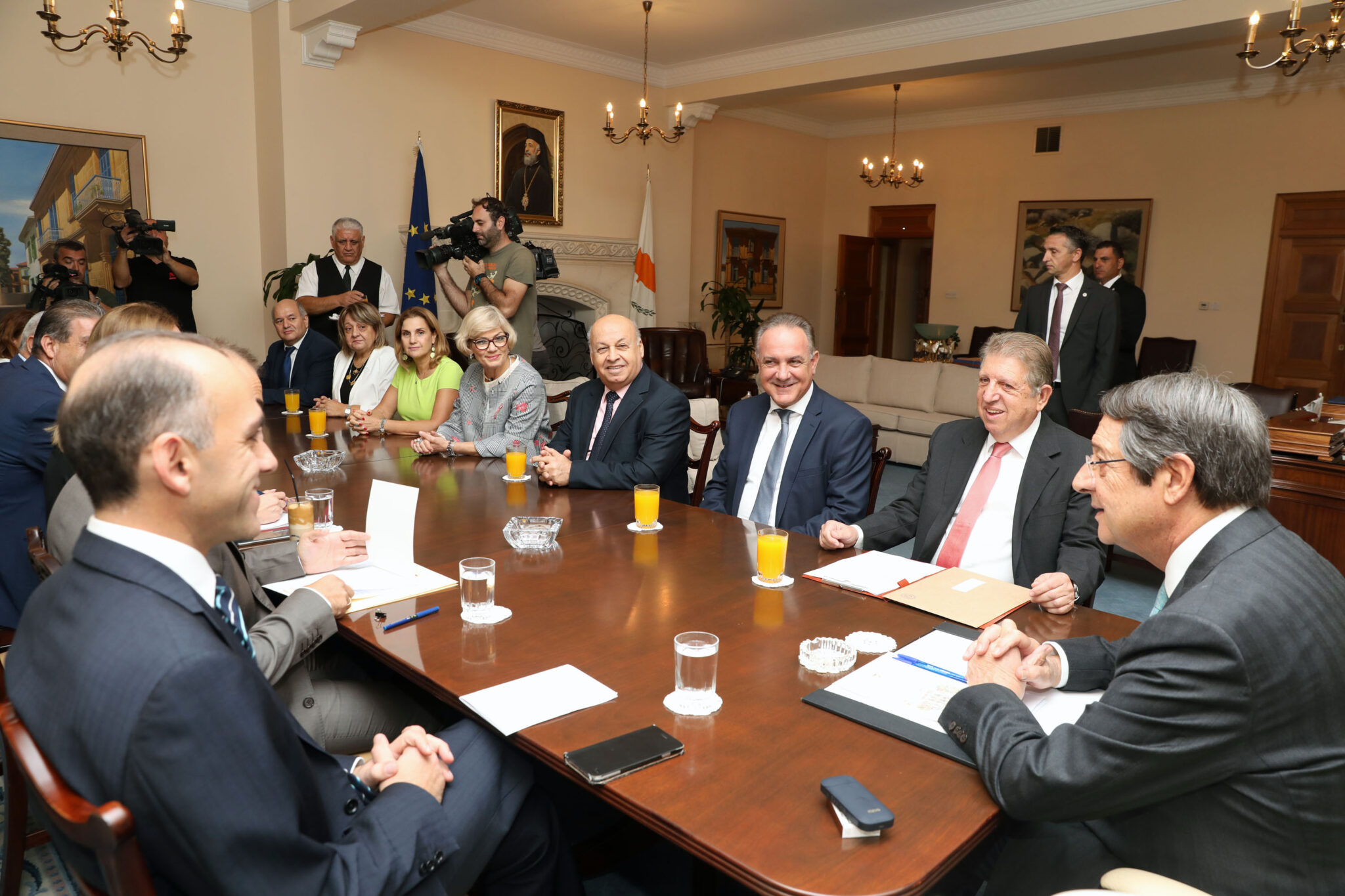 ΠΑΣΥΔΥ: Θετική η Κυβέρνηση στη μονιμοποίηση 4.500 δημοσίων υπαλλήλων αορίστου