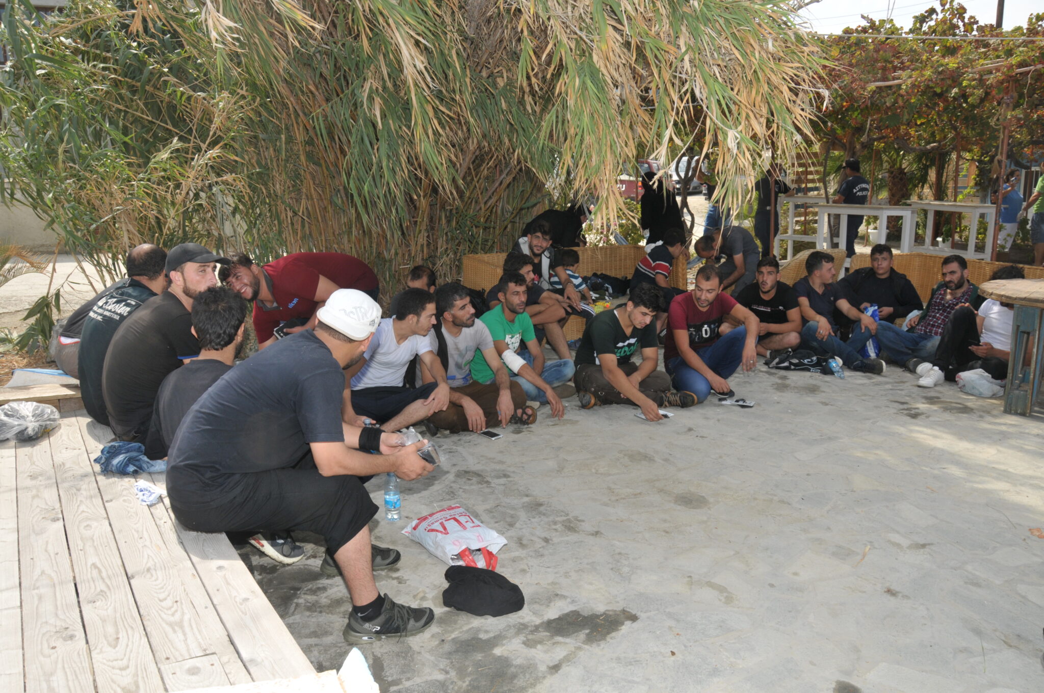 Στο κέντρο φιλοξενίας στην Κοκκινοτριμιθιά μεταφέρθηκαν οι 34 μετανάστες