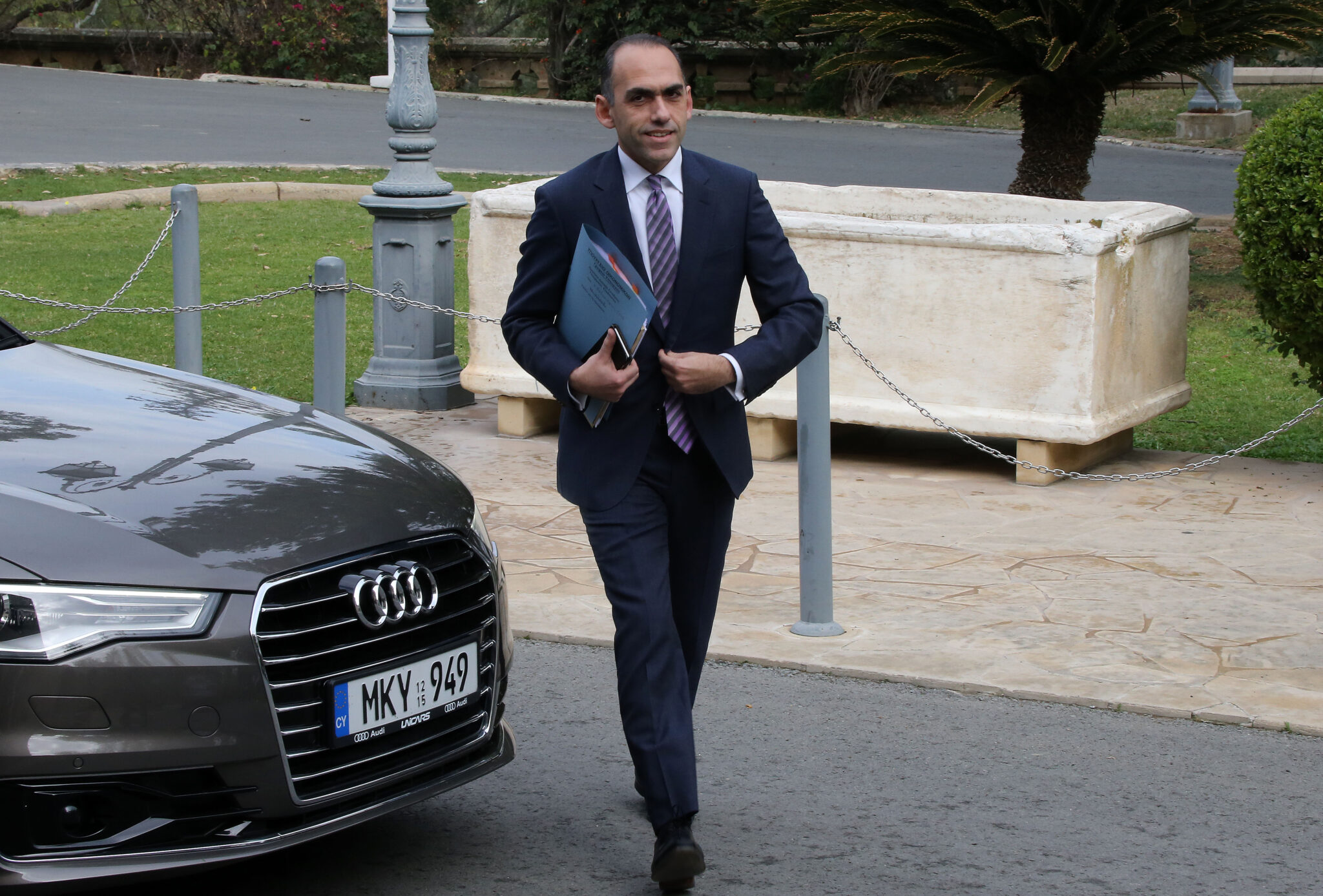 Στη Βουλή ο Χάρης Γεωργιάδης για να παρουσιάσει το κυβερνητικό Σχέδιο "Εστία"