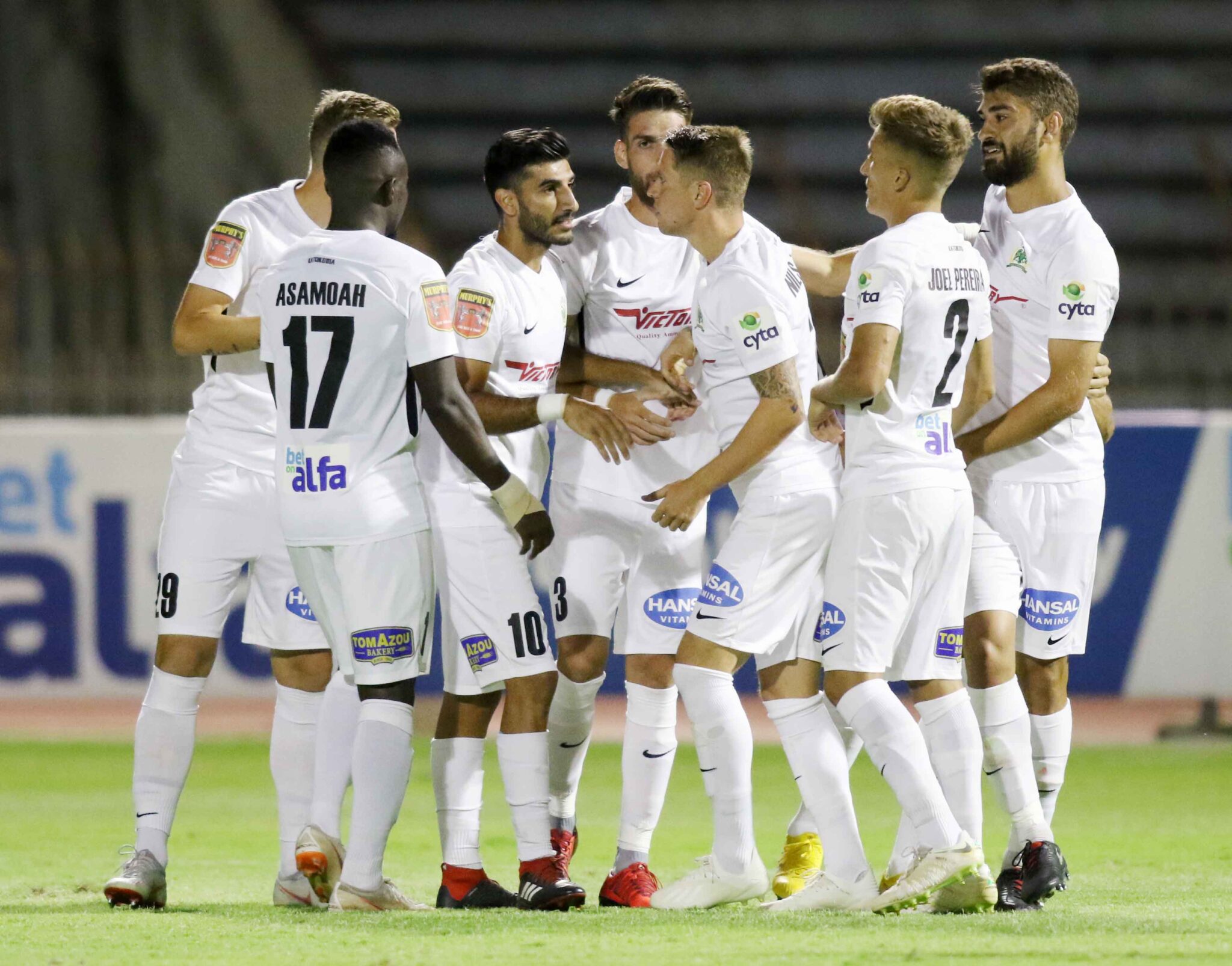 Ο Σαντίκ την οδηγεί εκ του ασφαλούς… (ΒΙΝΤΕΟ)