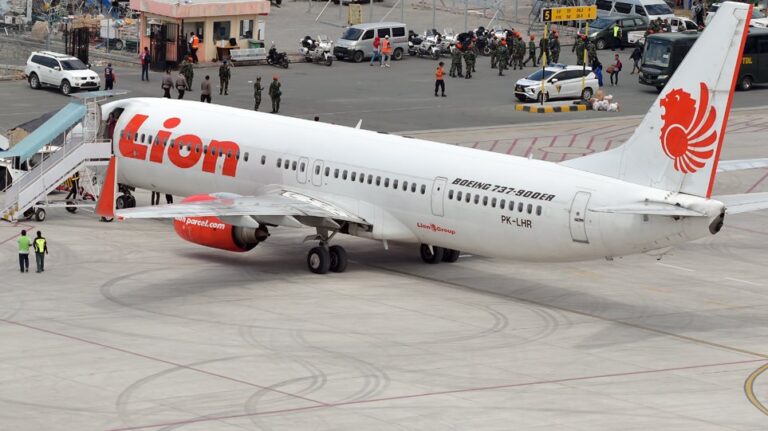 Πολύνεκρη αεροπορική τραγωδία στην Ινδονησία