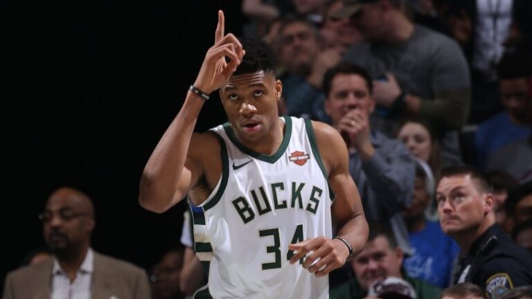 Άρχισε τo show ο Αντετοκούμπο στο ΝΒΑ (ΒΙΝΤΕΟ)