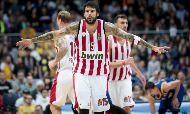 «Μαγικός» Ολυμπιακός «πάτησε» την Χίμκι