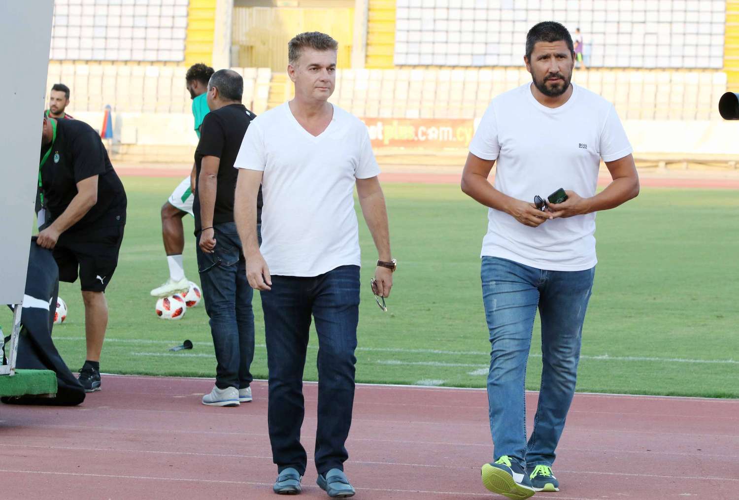 Προβληματισμός και εξηγήσεις από Ολίβα