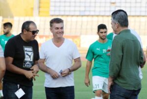 Έρχεται στην Κύπρο ο Σταύρος Παπασταύρου