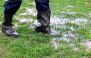 Προβλήματα στα Κυπριακά γήπεδα με τις πρώτες βροχές