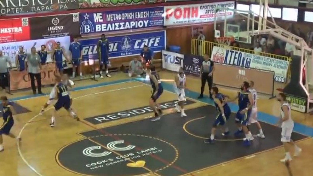 Σκόραρε με buzzer beater και πανηγύρισε βγαίνοντας έξω από το γήπεδο (ΒΙΝΤΕΟ)