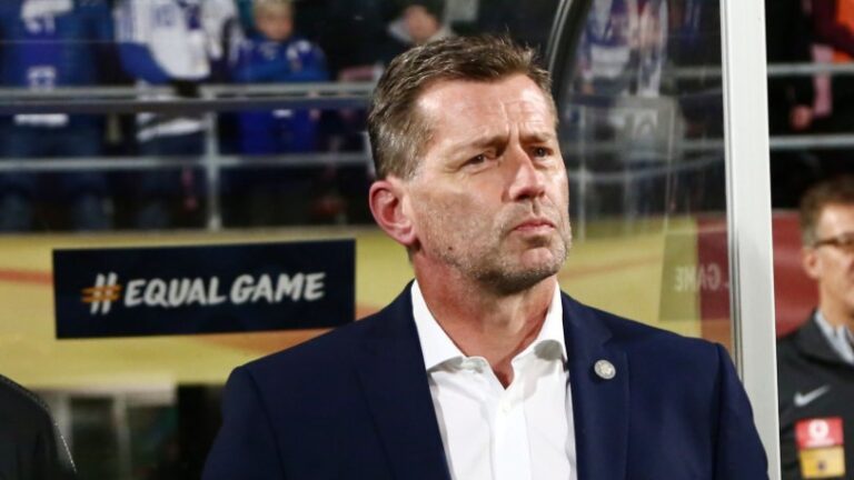 Η Φινλανδία στέλνει στην έξοδο τον Μίκαελ Σκίμπε