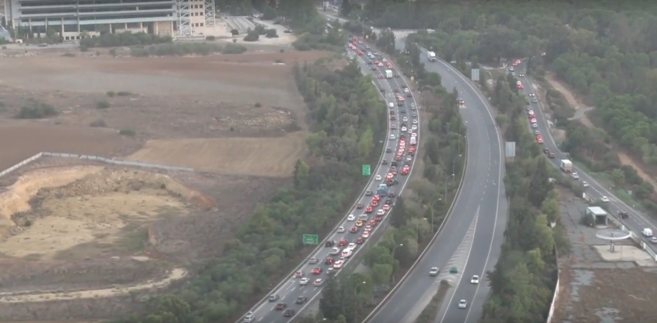 Από αέρος το κυκλοφοριακό κομφούζιο που επικρατεί στη Λευκωσία (ΒΙΝΤΕΟ)