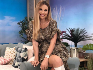 H Αριστοτέλους επέλεξε… ποδοσφαιρική ομάδα και φόρεσε τη φανέλα της(ΒΙΝΤΕΟ)