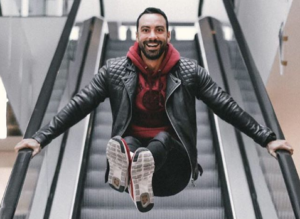 O Σάκης Τανιμανίδης τρολάρει την Χριστίνα Μπόμπα μέχρι τελικής πτώσης (ΦΩΤΟ)