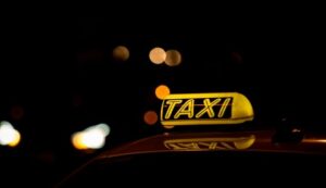 Ηθοποιός ασέλγησε σε ταξιτζή: "Mου έριξε χάπι στον καφέ και με βίασε…"